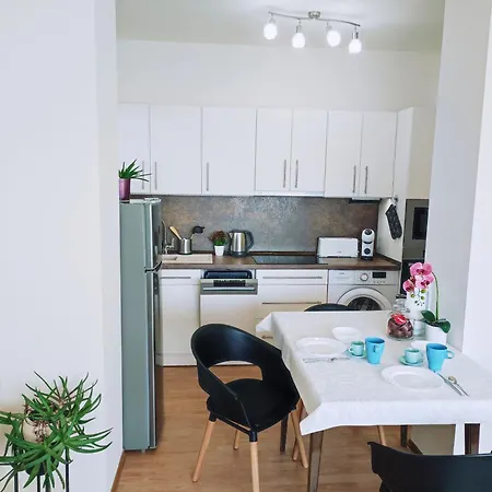 Varnegyed 아파트 *